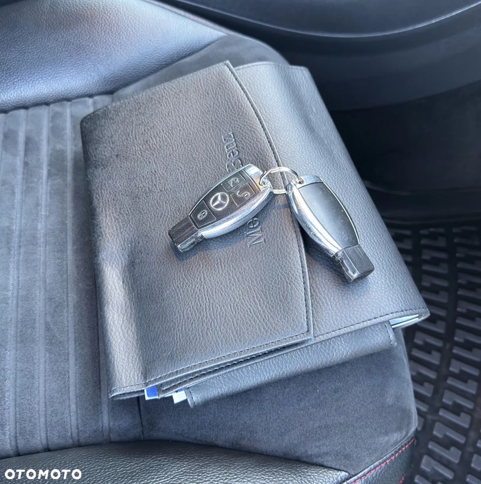 Mercedes-Benz GLA 200 (CDI) d 4Matic 7G-DCT AMG Line - 29