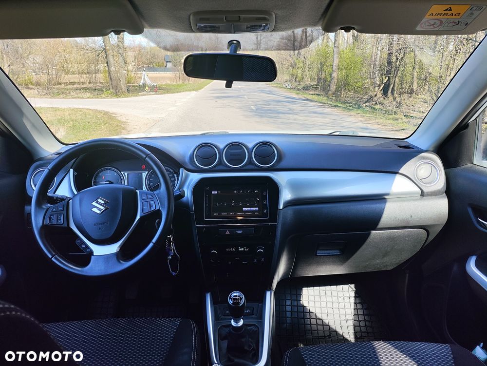 Suzuki Vitara - 11