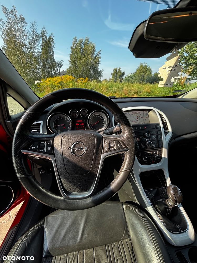 Opel Astra 1.6 T Sport - 13