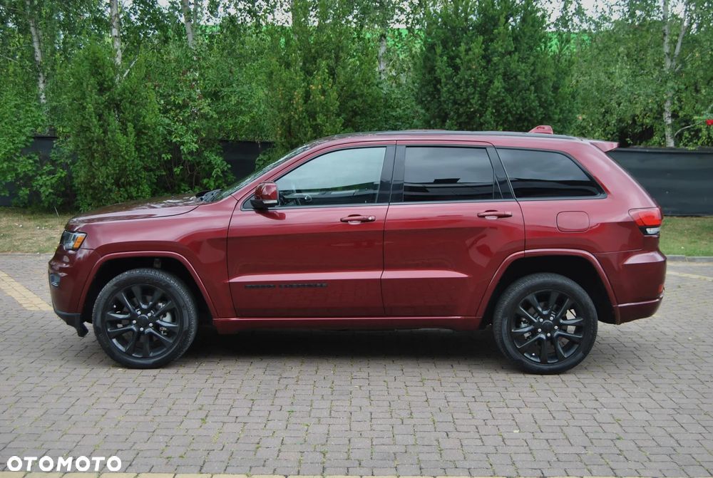 Jeep Grand Cherokee - 19