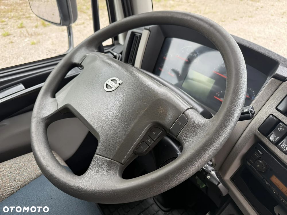 Volvo FL - 12