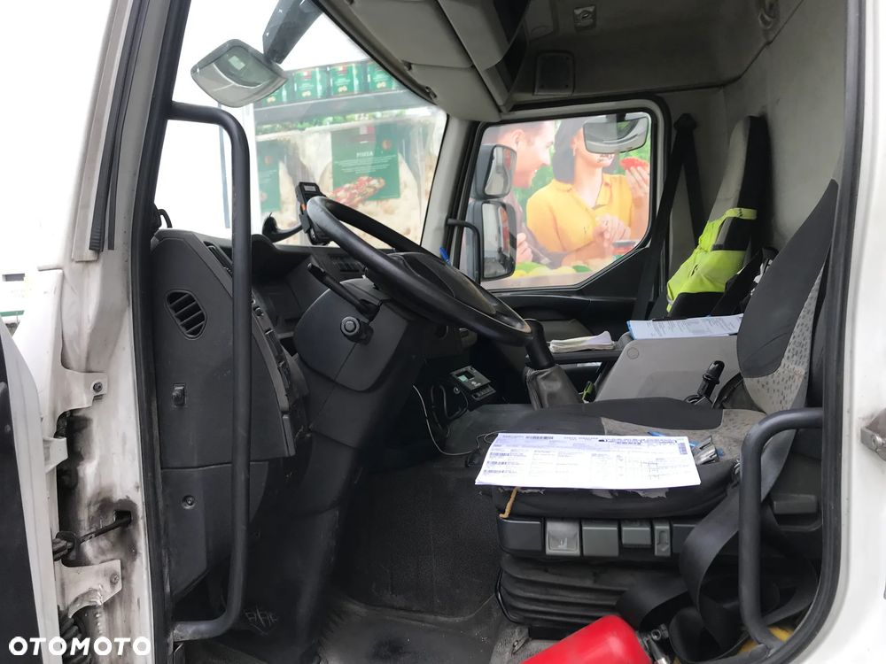 Renault Premium - 9