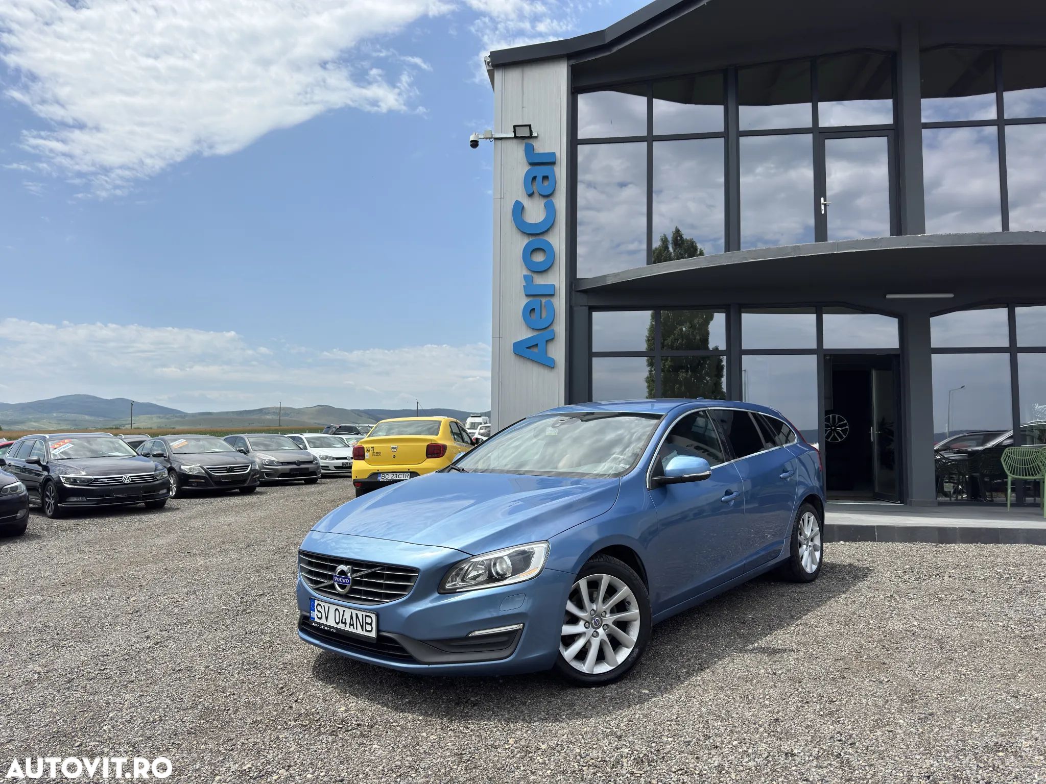 Volvo V60 D4 VEA Start-Stop Momentum - 1