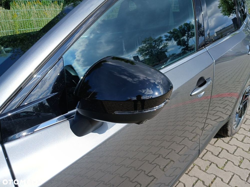Nissan Qashqai 1.3 DIG-T MHEV N-Connecta Xtronic - 27