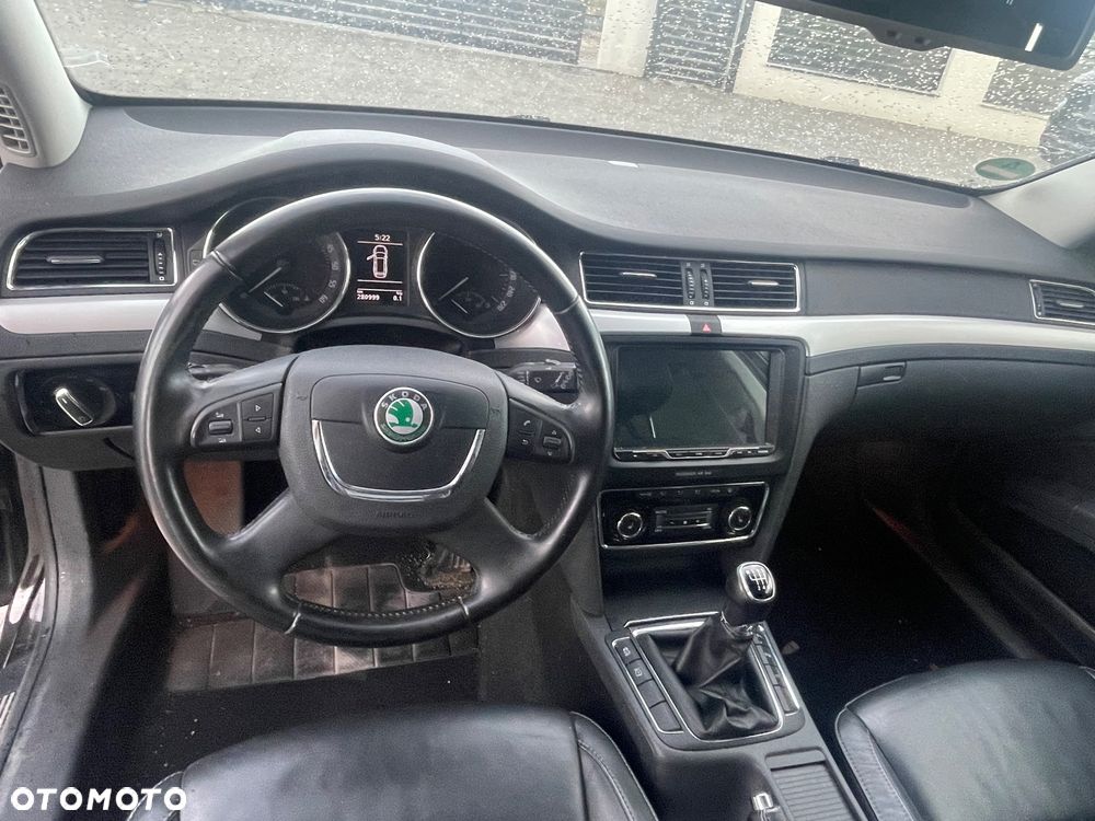Skoda Superb 2.0 TDI Elegance - 20
