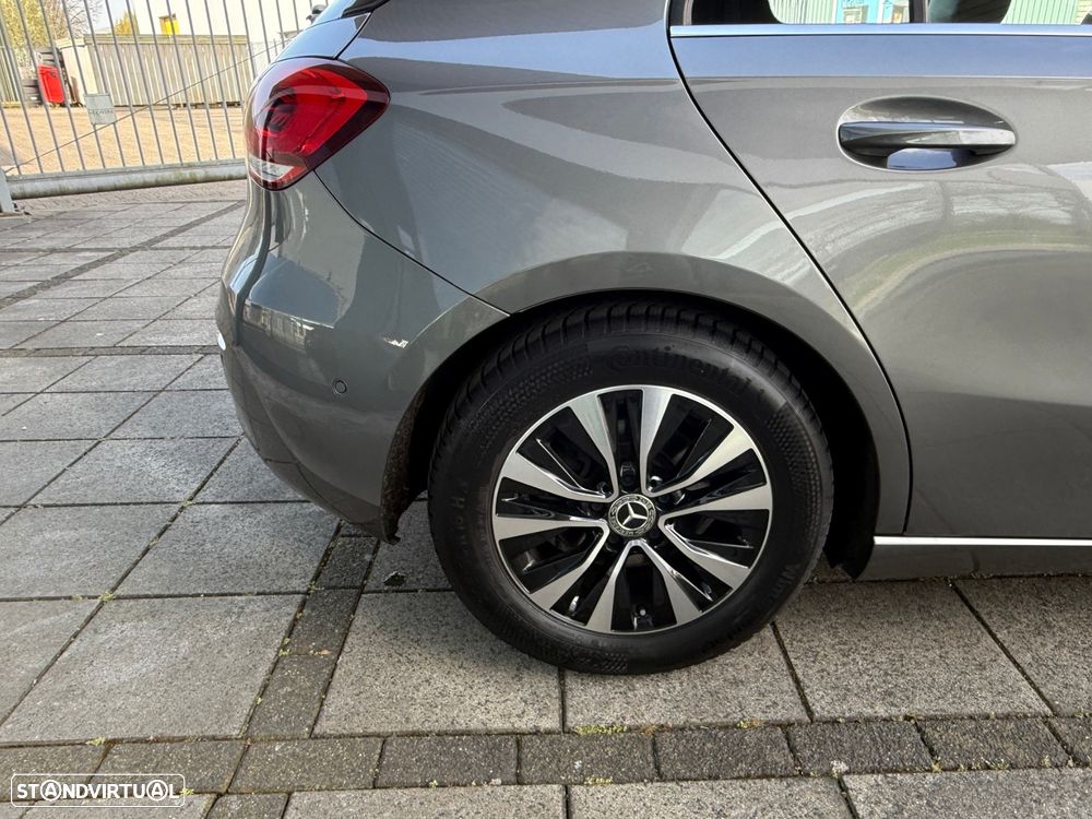 Mercedes-Benz A 180 7G-DCT Special Edition - 26