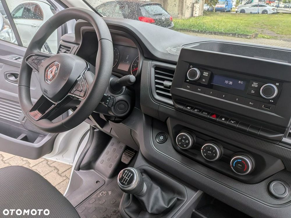 Renault Trafic - 19