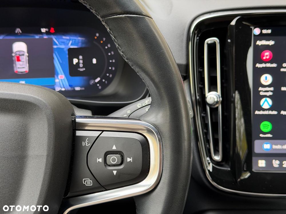 Volvo XC 40 B3 Plus Bright - 22