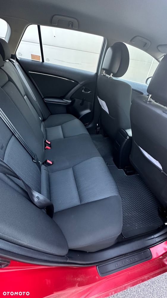 Toyota Avensis 2.0 D-4D 2010 - 12