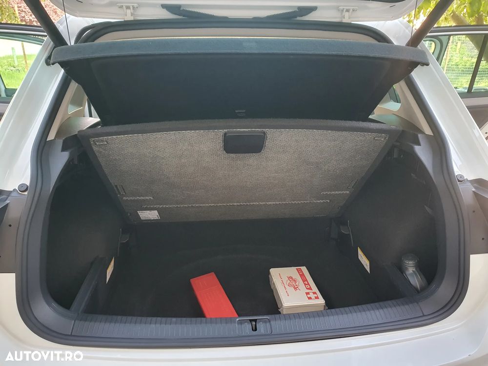 Volkswagen Tiguan - 17