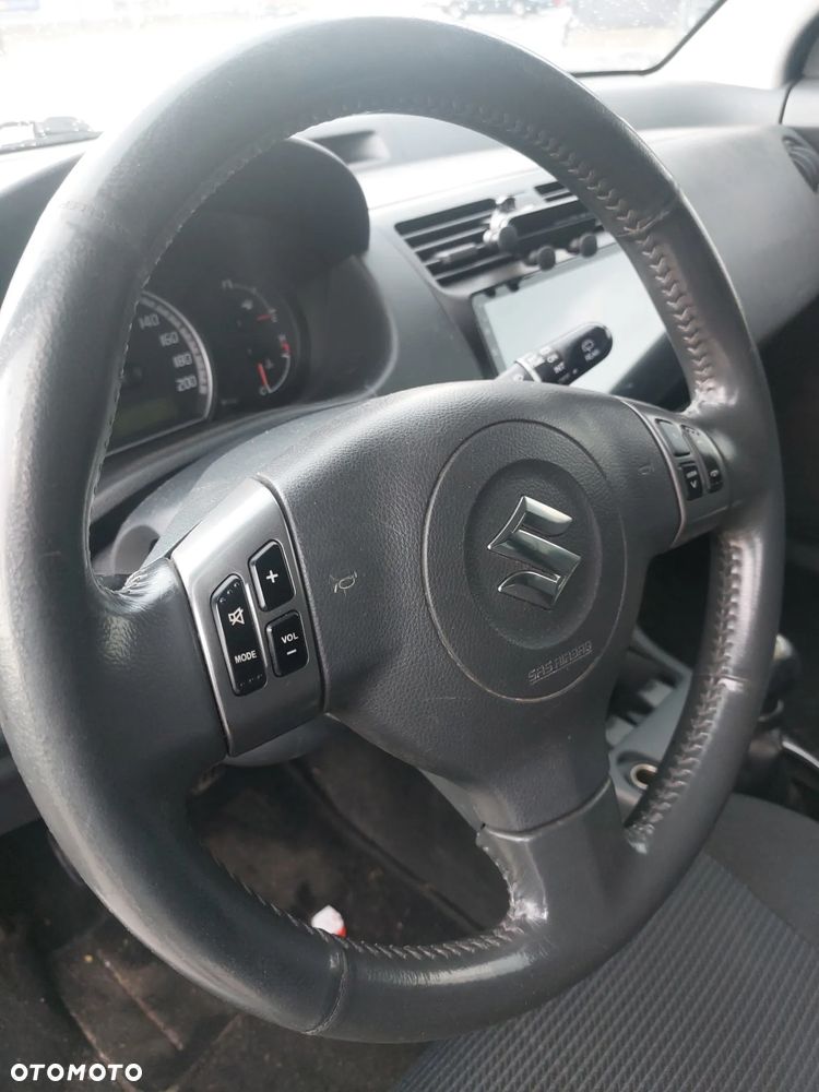 Suzuki Swift 1.3 4x4 Snow - 8