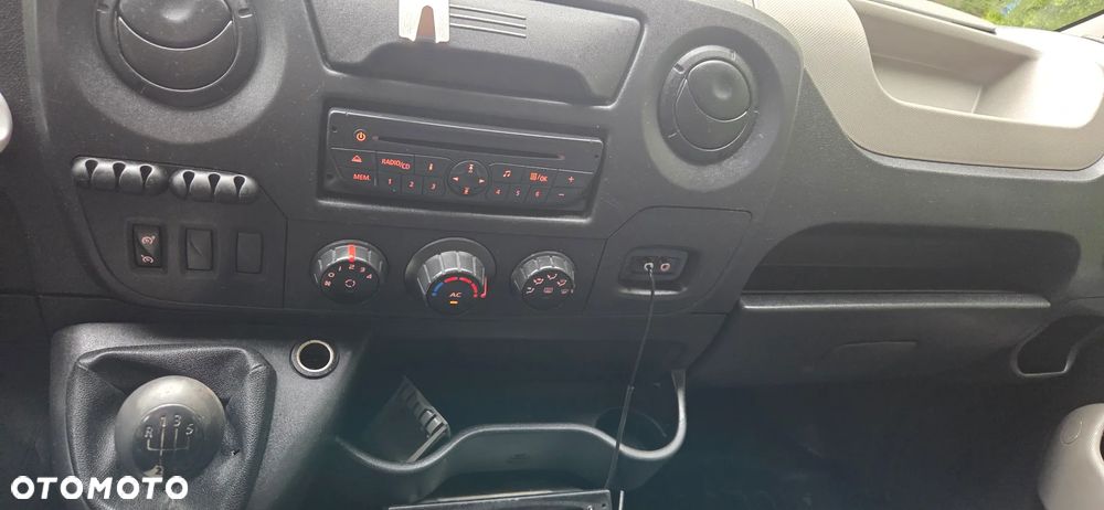 Renault MASTER 2.3 DCI - 8