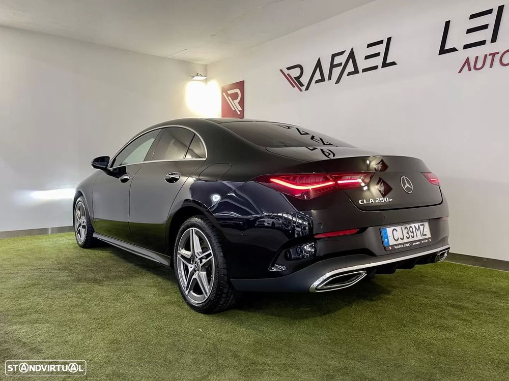 Mercedes-Benz CLA 250 e AMG Line — fotografia 9