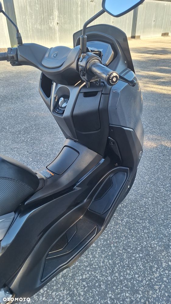 Yamaha NMAX - 17