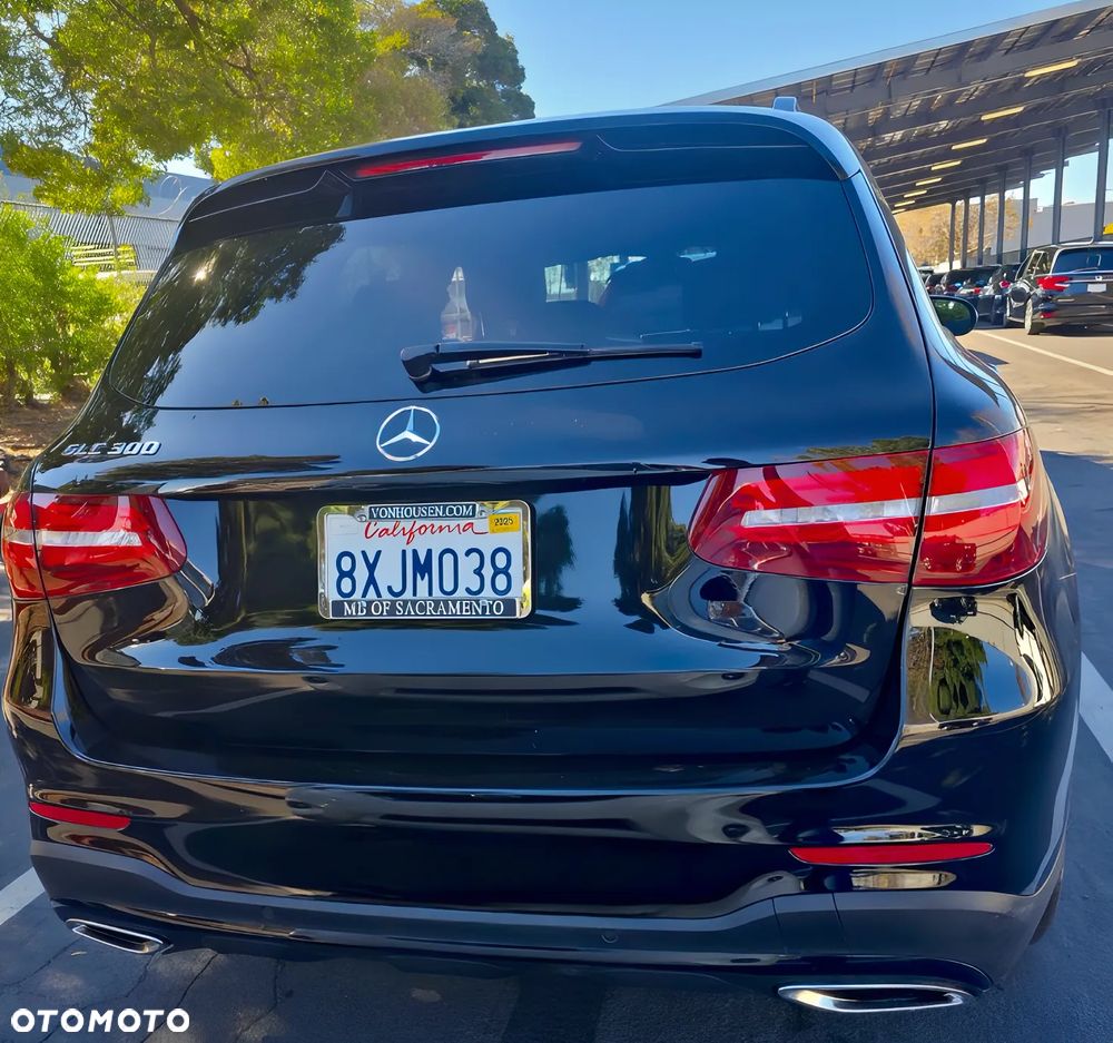 Mercedes-Benz GLC 300 4Matic 9G-TRONIC - 3