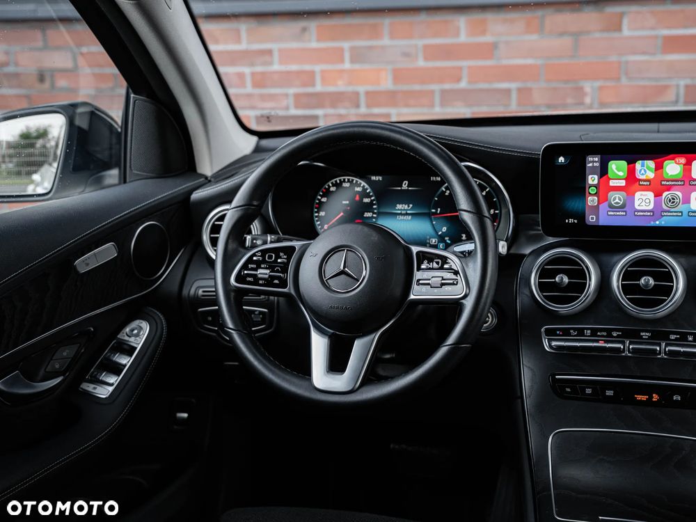 Mercedes-Benz GLC 220 d 4Matic 9G-TRONIC Exclusive - 29