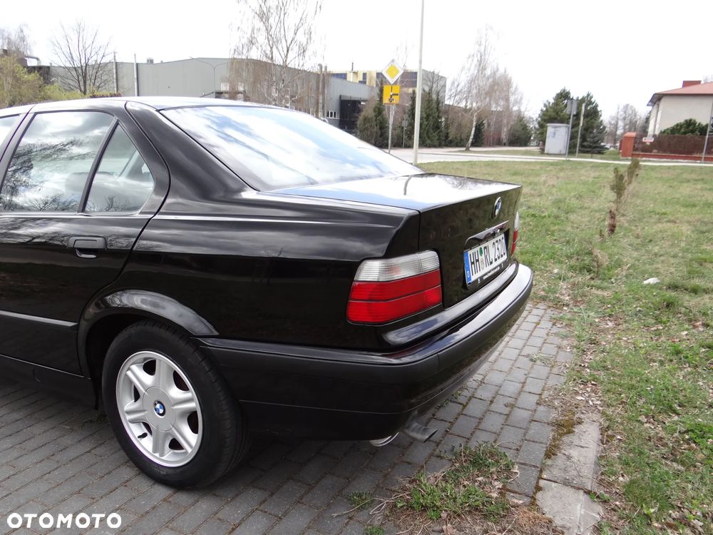 BMW Seria 3 316i - 15