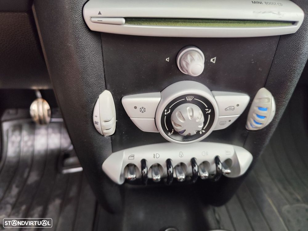 MINI 3 Portas John Cooper Works - 18