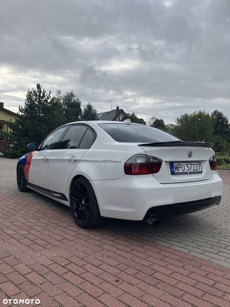 BMW Seria 3 320si - 10