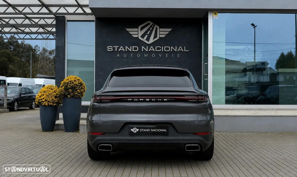 Porsche Cayenne Coupé E-Hybrid - 7