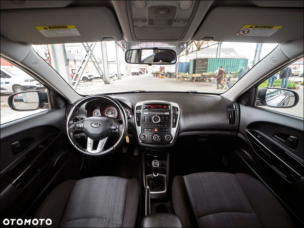 Kia Ceed - 15
