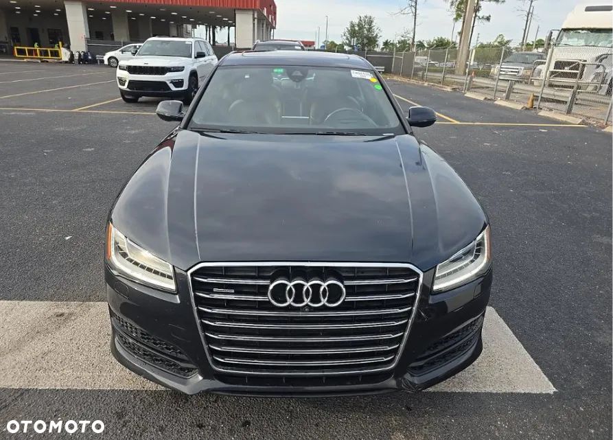 Audi A8 4.0 TFSI L Quattro - 2