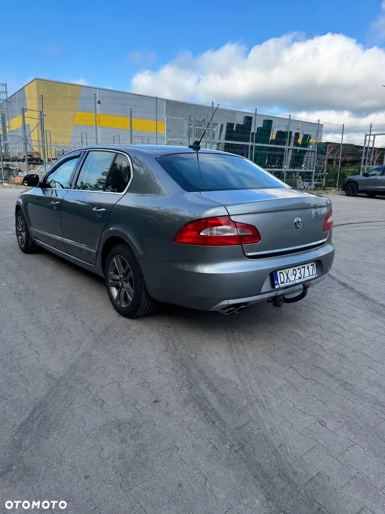 Skoda Superb 2.0 TDI Comfort DSG - 7
