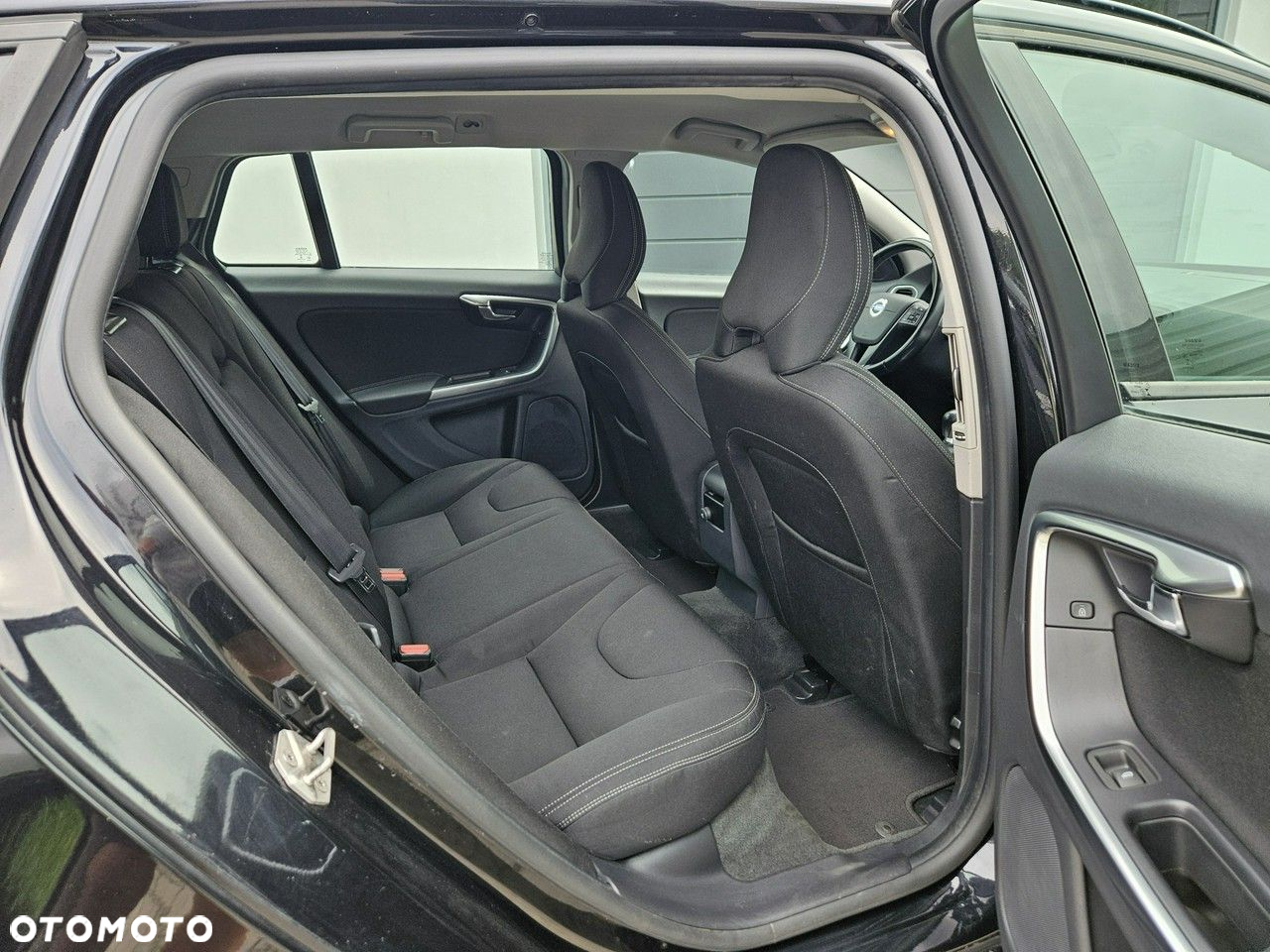 Volvo V60 D2 Kinetic - 27