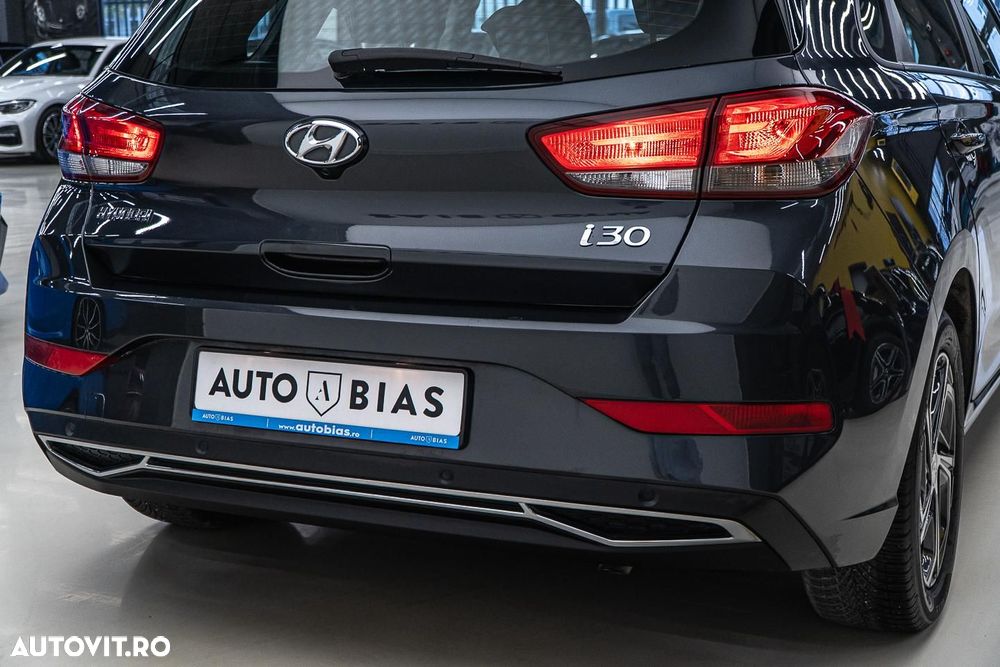Hyundai i30 Wagon 1.5 110CP M/T Highway - 13