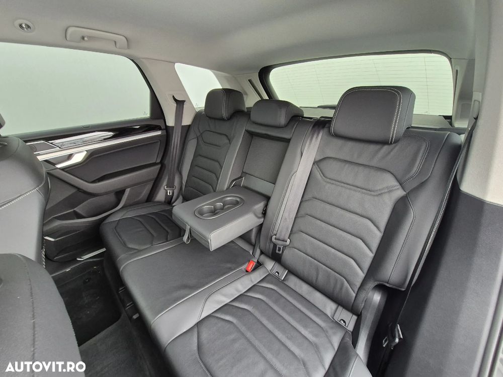 Volkswagen Touareg 3.0 V6 TDI SCR 4Motion Automatik Elegance - 12