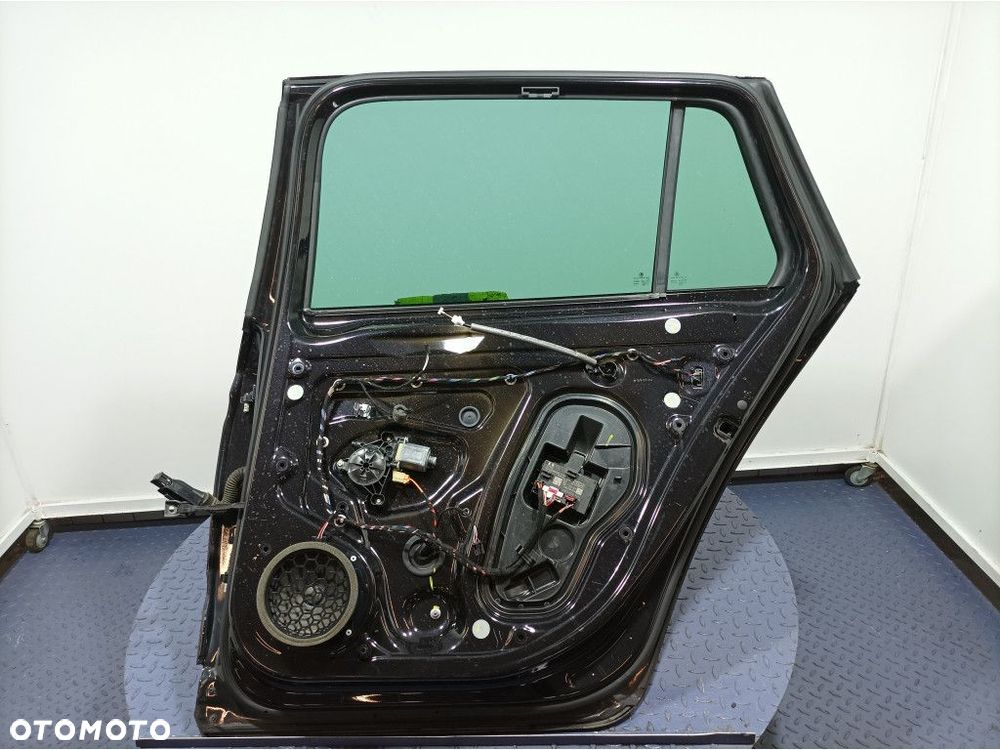 SKODA SUPERB III KOMBI DRZWI TYŁ TYLNE PRAWE LF9R - 9