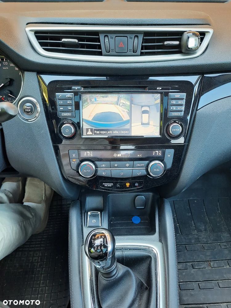 Nissan Qashqai 1.6 DIG-T N-Connecta - 9