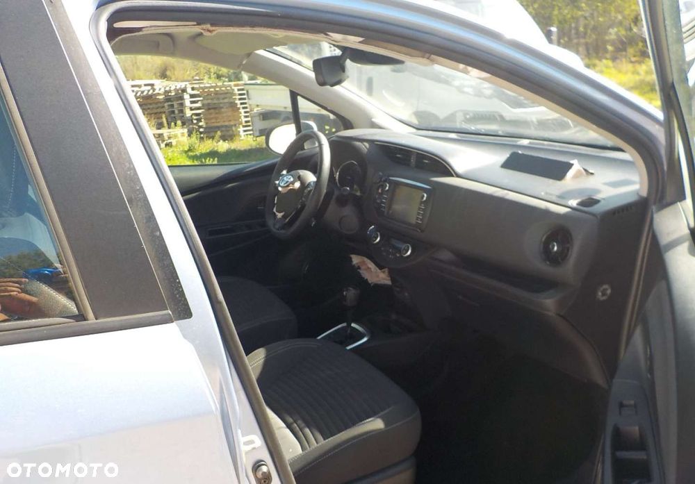 Toyota Yaris - 19