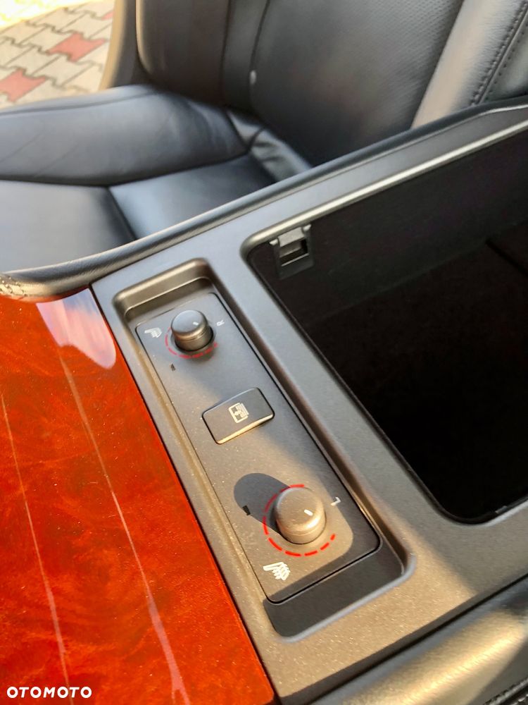 Lexus LS 460 Ambience Line - 27