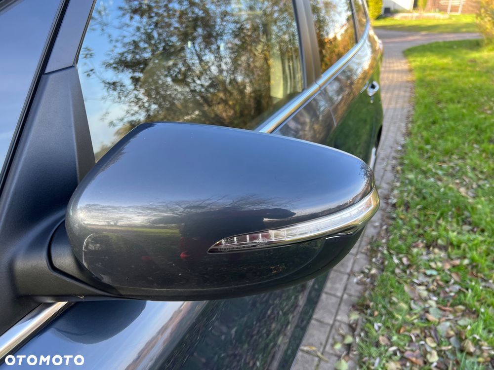 Kia Carens 1.7 CRDi L DCT - 27