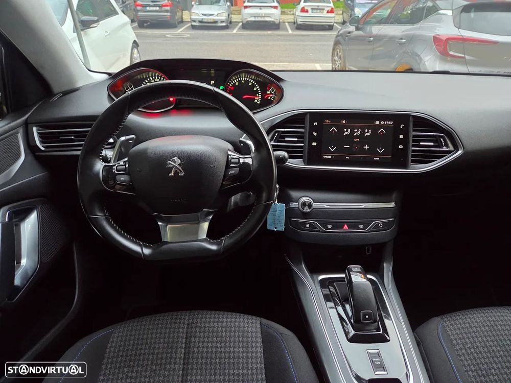 Peugeot 308 PureTech 130 GPF EAT8 Stop & Start Tech Edition - 22