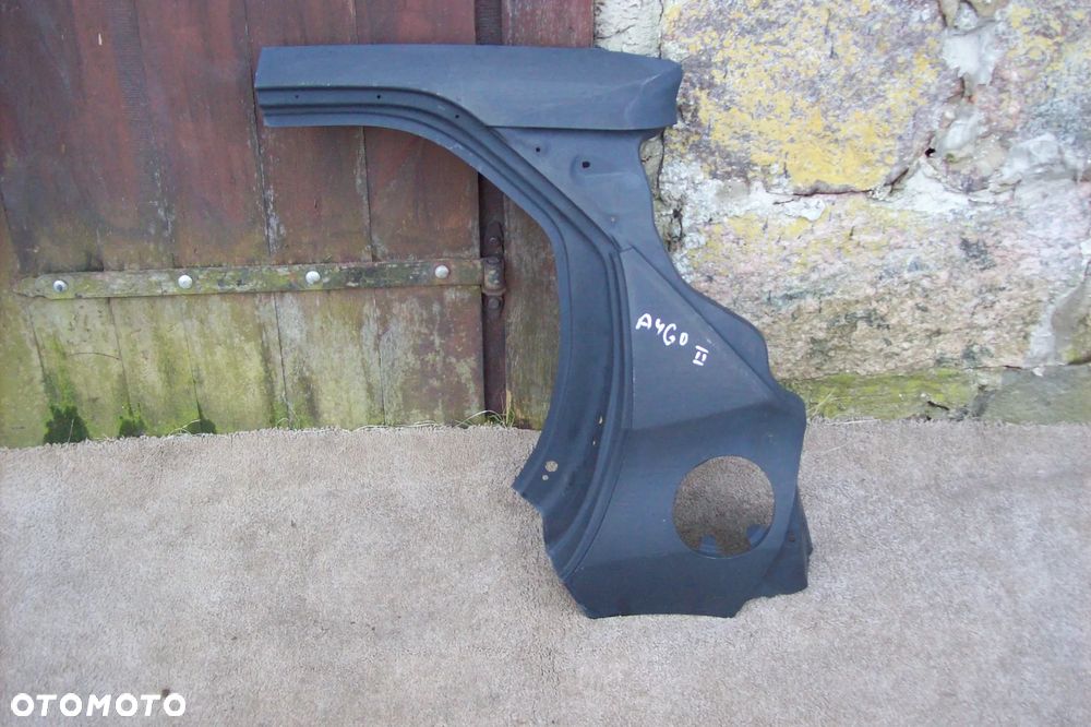 BŁOTNIK TYLNY LEWY TOYOTA AYGO II 5DRZWI - 1