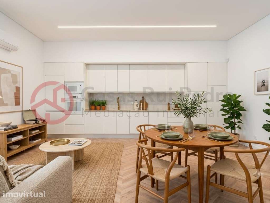 Moradia em Banda T3 Duplex no centro de Setúbal, excelente para o n... - Grande imagem: 5/42