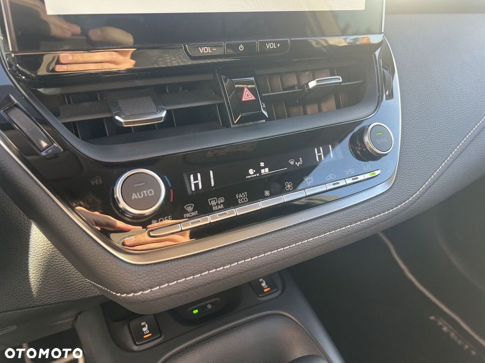 Toyota Corolla 1.8 Hybrid Style - 30