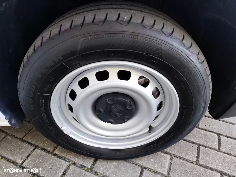 Peugeot partner 1.6hdi , 3 lug. iva dedutivel - 27
