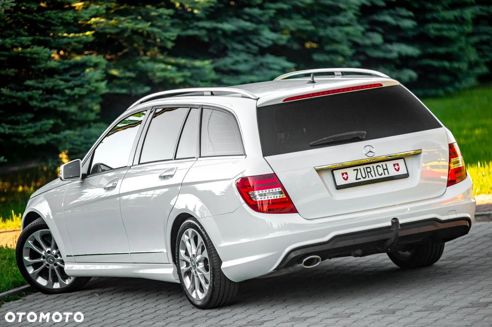Mercedes-Benz Klasa C 250 CDI 4Matic 7G-TRONIC Avantgarde Edition - 16