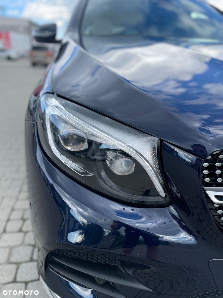 Mercedes-Benz GLC 300 4Matic 9G-TRONIC AMG Line - 5