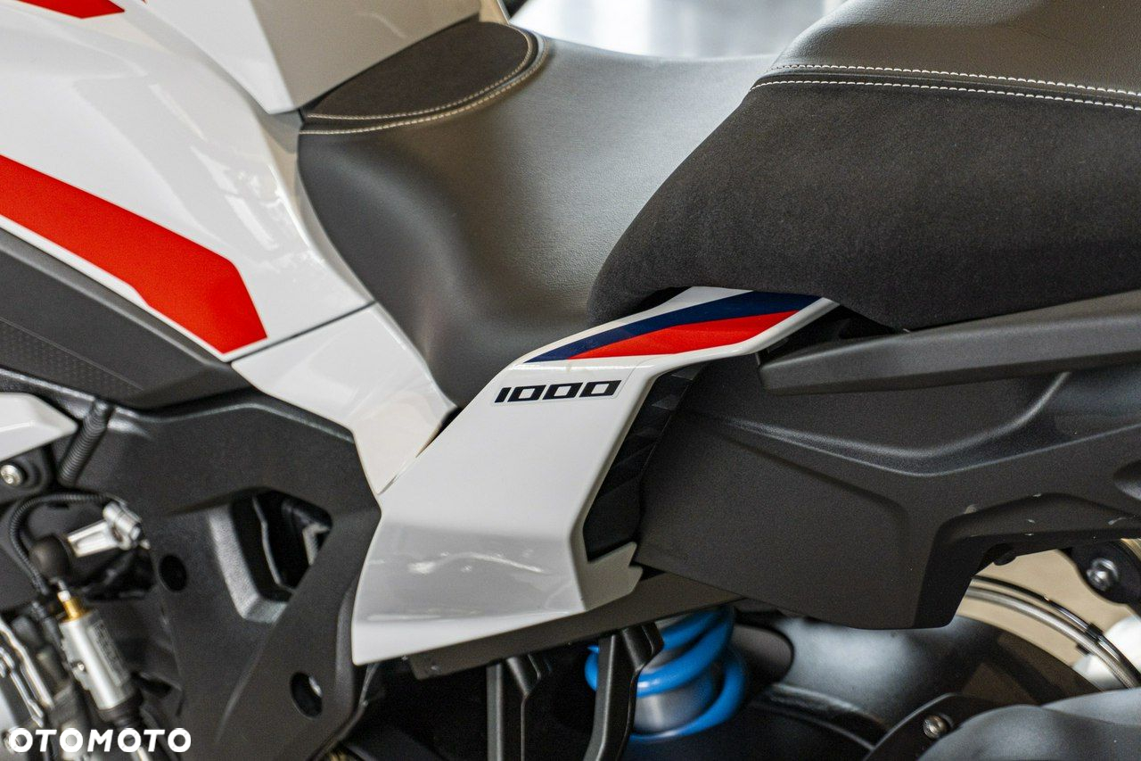 BMW XR - 13
