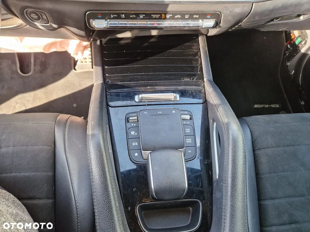 Mercedes-Benz GLE - 13