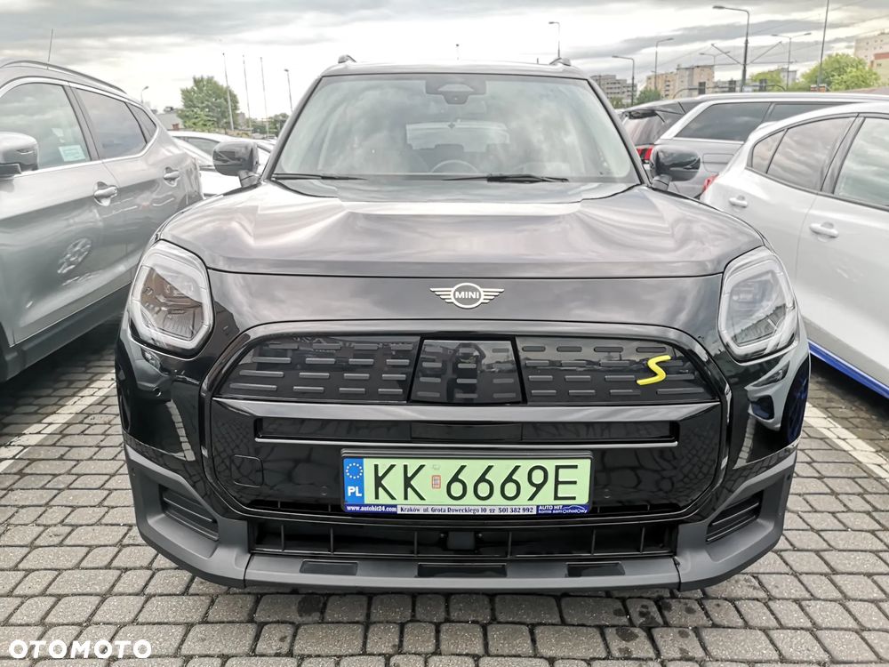 MINI Countryman SE ALL4 Favoured Trim - 4