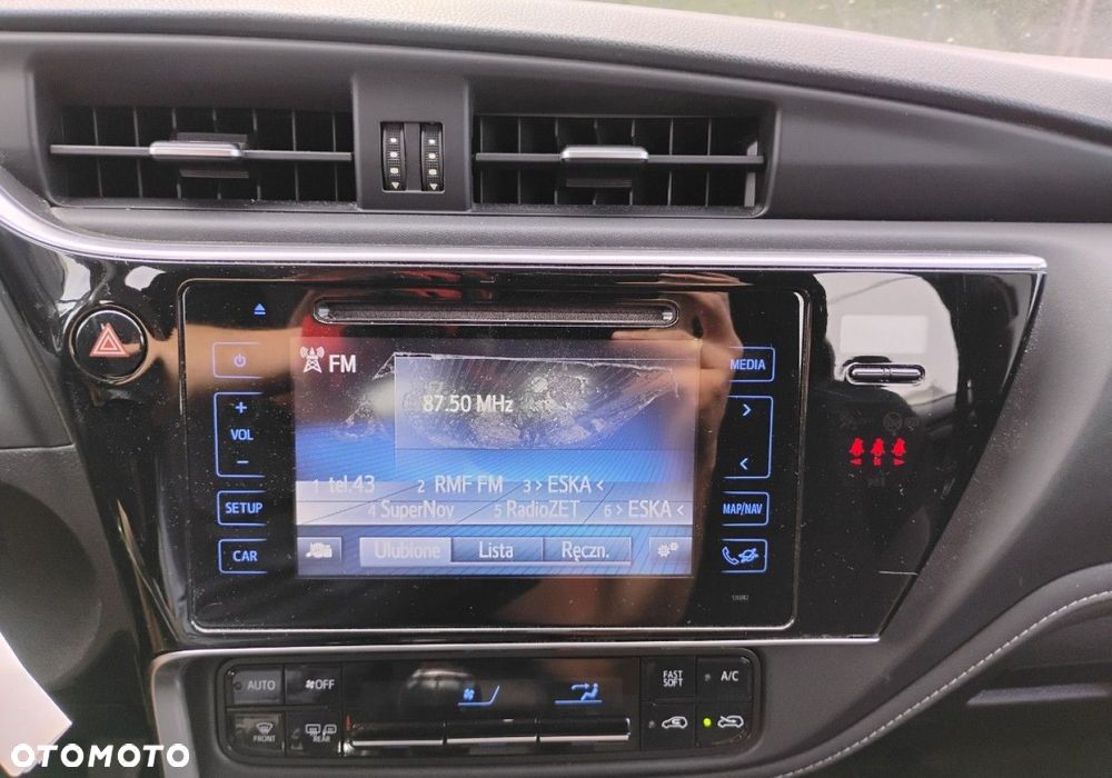 Toyota Auris - 14