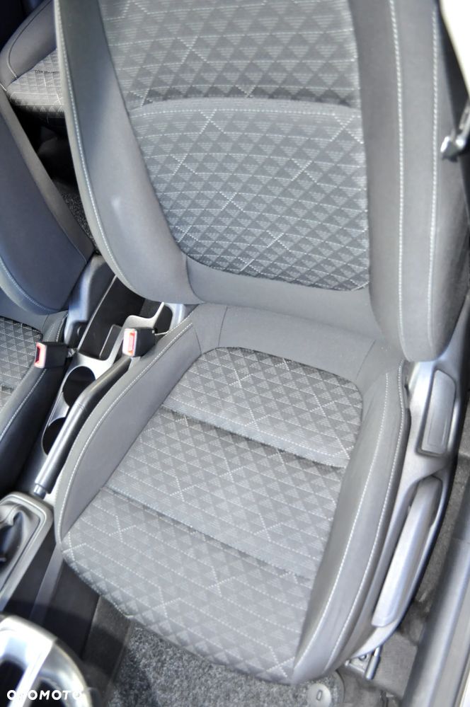 Kia Rio 1.2 Attract - 17