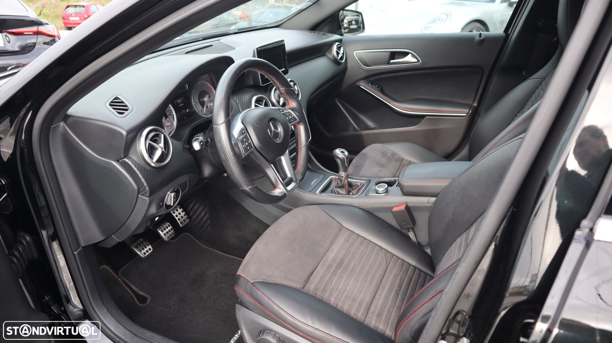 Mercedes-Benz A 180 CDi BE AMG Line - 10