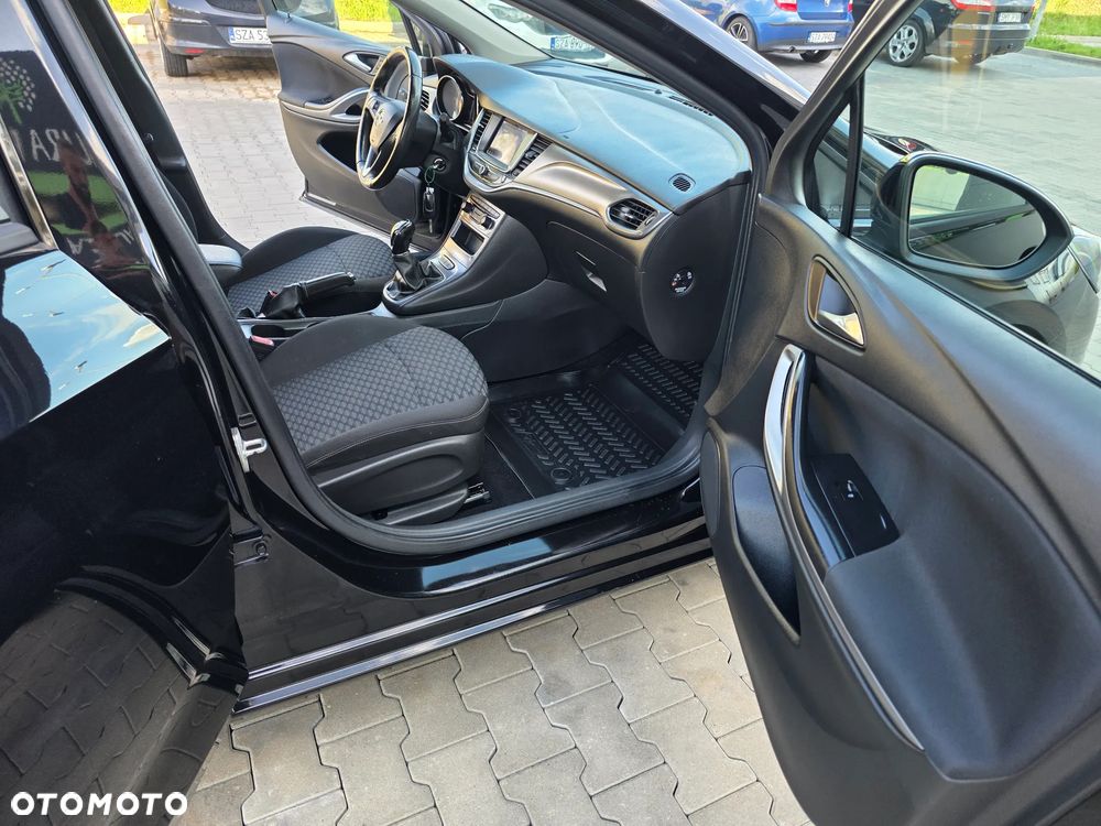 Opel Astra 1.2 Turbo Business Edition - 18