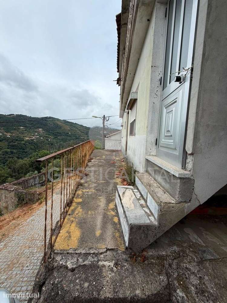 Moradia para recuperar com vista Douro em Ancede, Baião - Grande imagem: 5/16